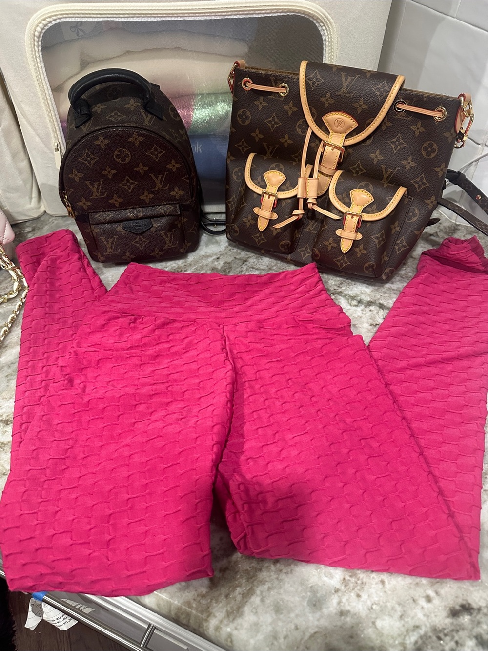 Brazilian Booty Scrunch Bright Pink Textured Women’s Leggings size Medium
